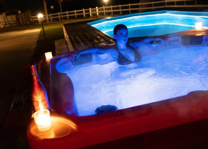 펜션 Za Teresa - Napoleonic Private & - Heated Pool On Request *